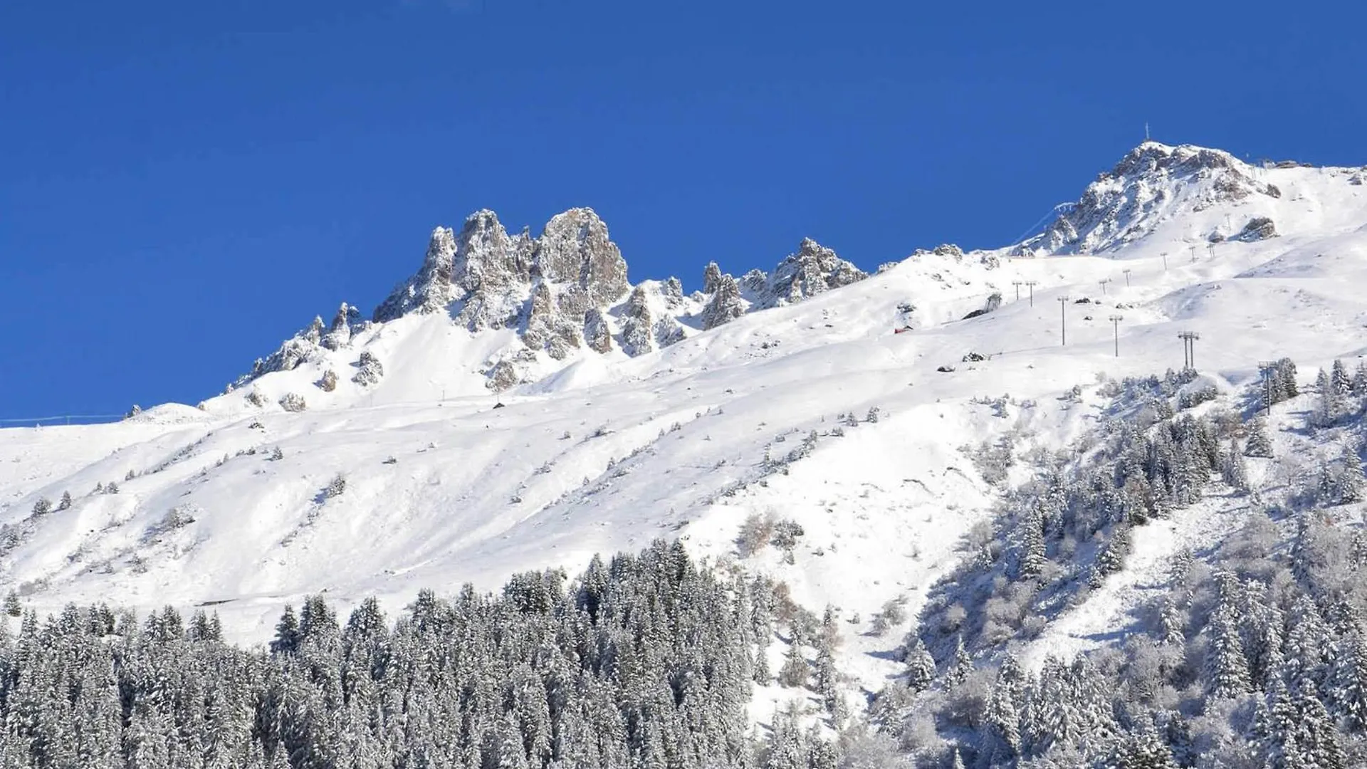 Apartment Studio Divisible Idealement Situe, Skis Aux Pieds Et Proche Des Commerces - Fr-1-182-194 Les Allues France